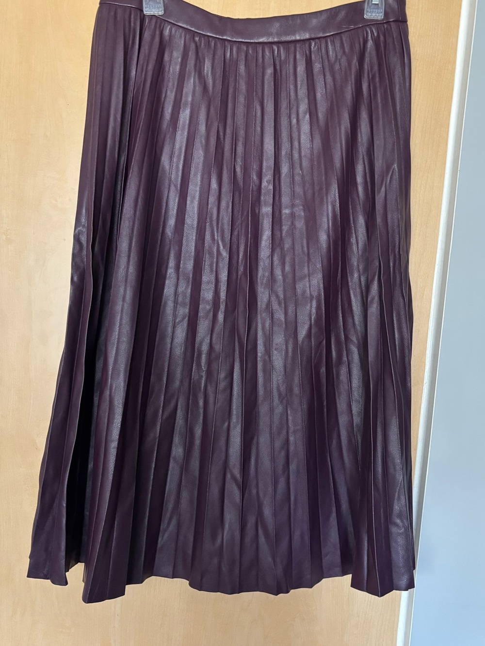 Calvin Klein Pleated Faux Leather Midi Skirt - Plum/ purple/burgundy. Size 8.